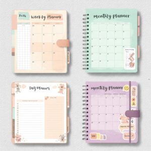 Imagem com quatro modelos diferentes de planner (diário, semanal, mensal e personalizado) com capa colorida.